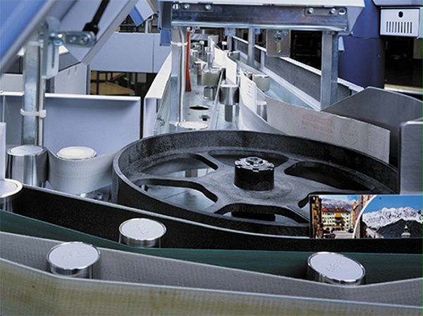 Paper industry conveyor belt application